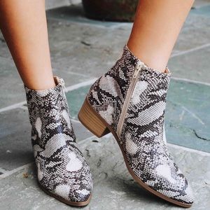 NEW🔥 Python Snake Cowgirl Ankle Booties Boots Zip for trade